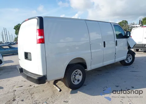 2025 Chevrolet Express G2500 Rwd 2500 Regular Wheelbase Wt from USA, damaged, VIN 1GCWGAFP1S1134612